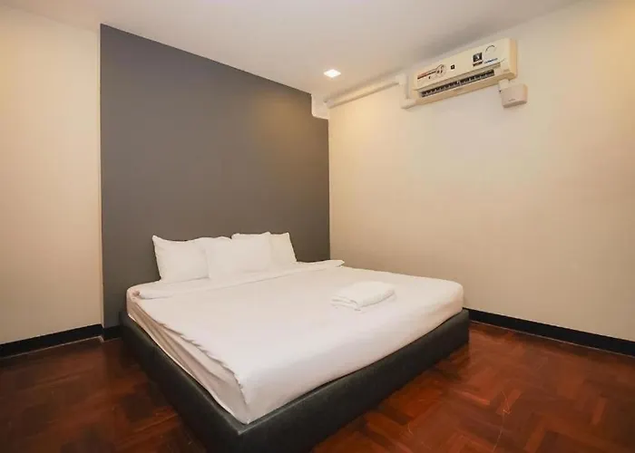Sts Apartment *